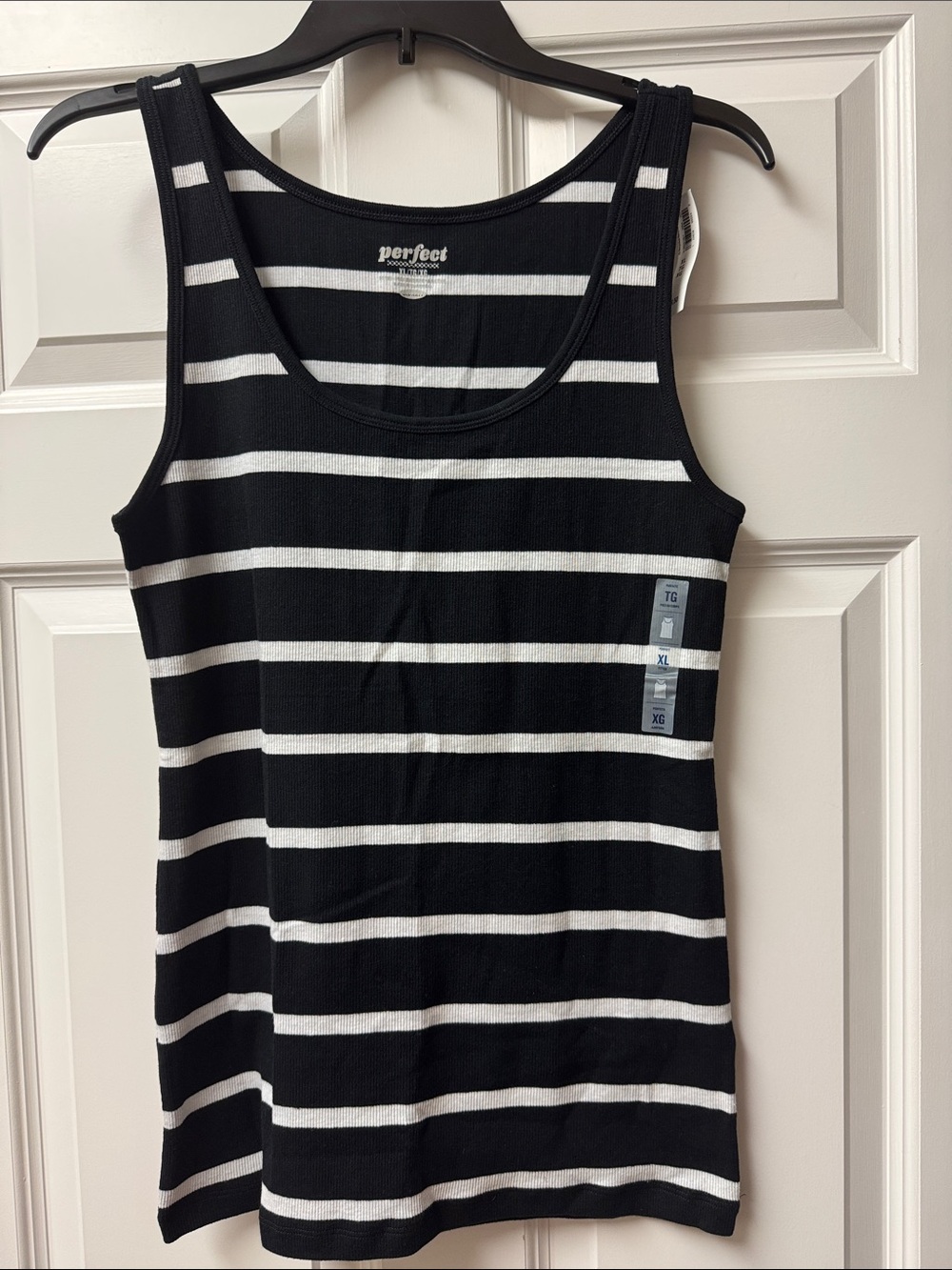 Old Navy Perfect Black and White Striped Ribbed Tank - Size XL - NWT